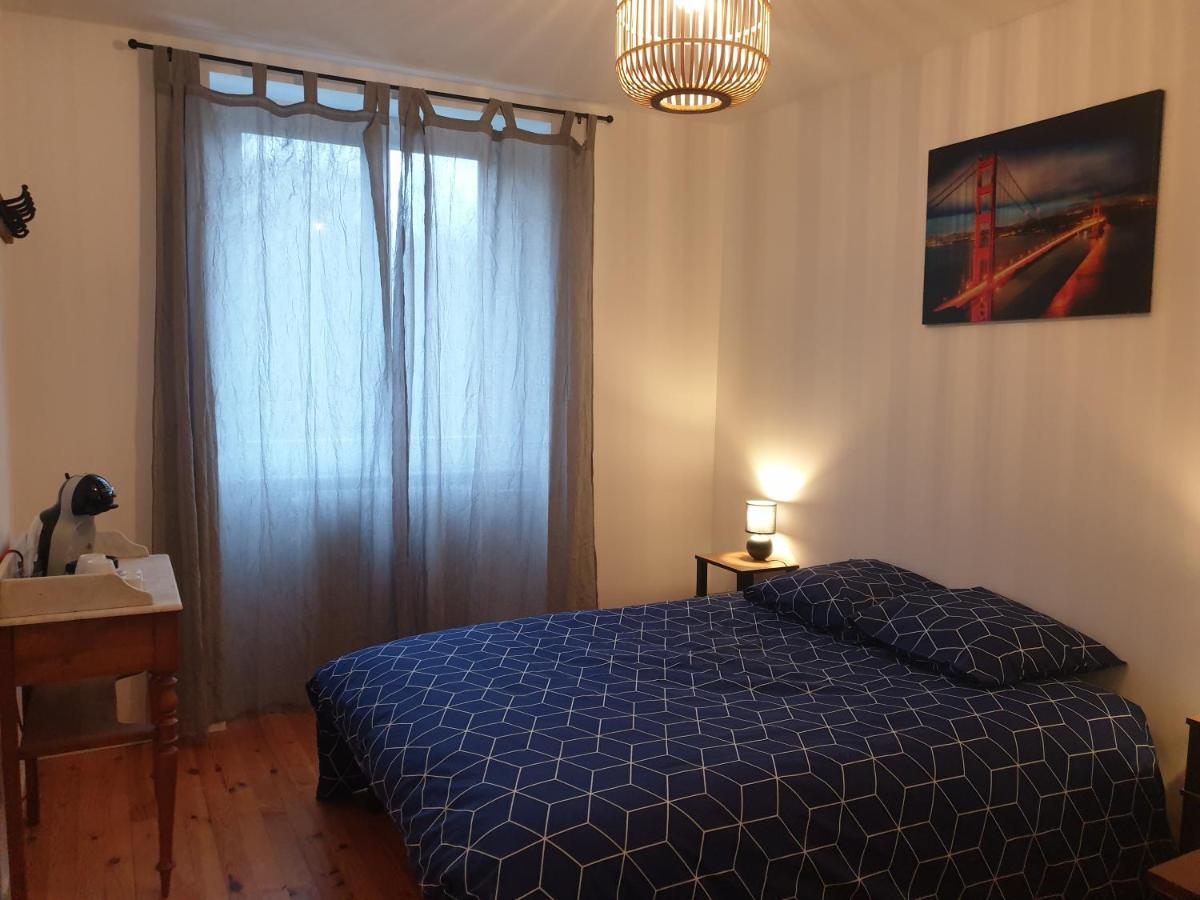 Sas Road Runner Cafe Bed & Breakfast Egliseneuve-d'Entraigues Luaran gambar